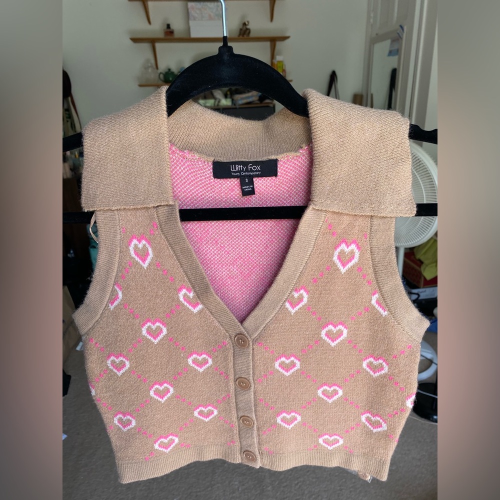 Cropped Vest with Little Pink Hearts